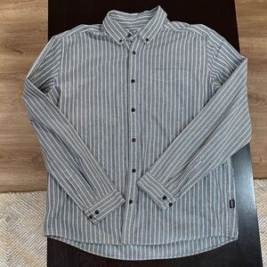 Men's Long-Sleeved Striped Daily Shirt
Style #
42240